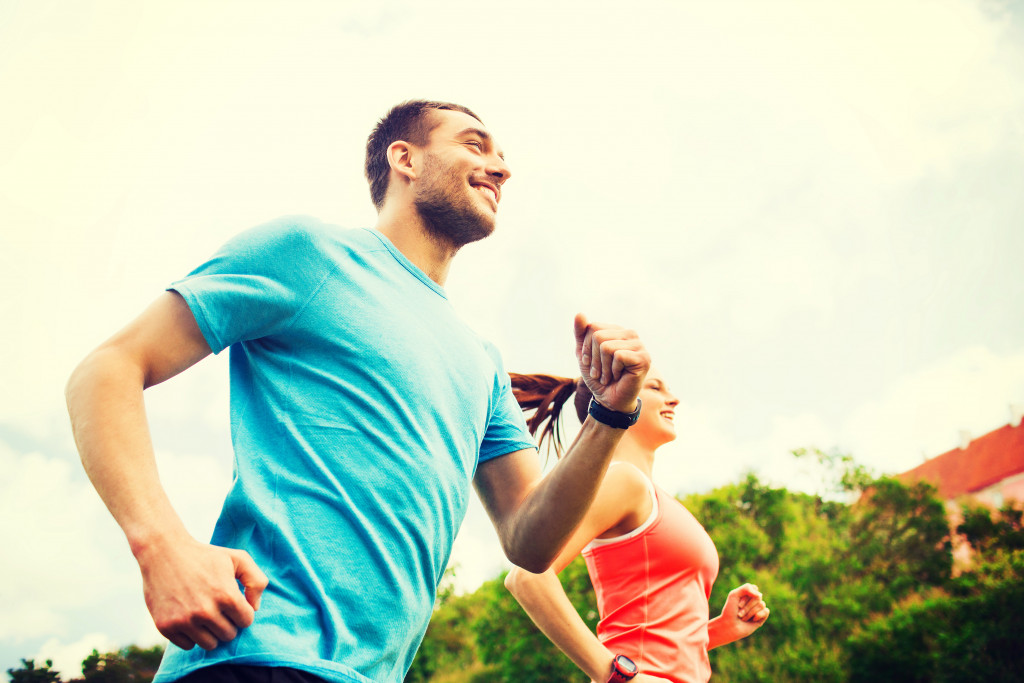 two people jogging